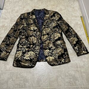 Men’s gold and black blazer